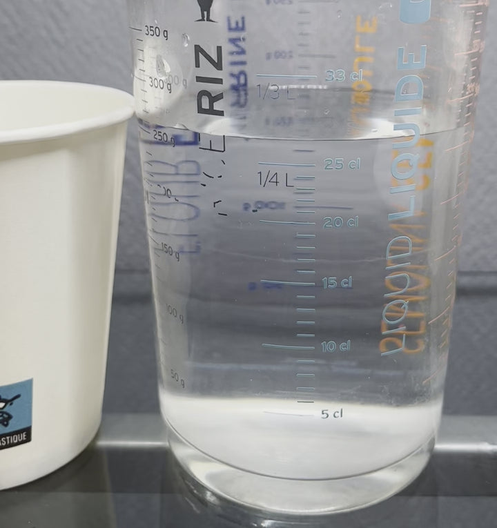 Weiße Kartonbecher 25 Cl / 8 oz - 250 + 18 g / m²